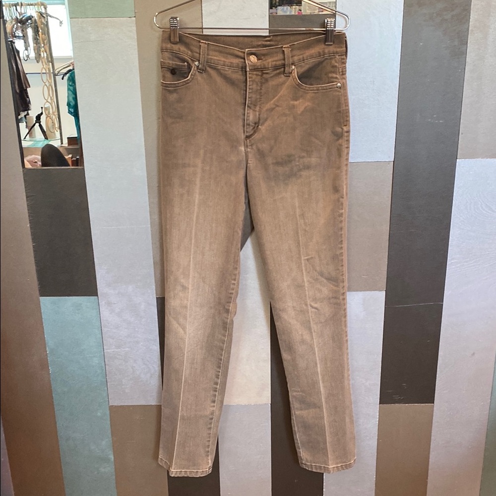 Gloria Vanderbilt Gray Acid-Washed Straight-Leg Jeans, Size 6/8